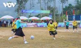 ảnh chụp màn hình bóng đá nữ dân tộc thiểu số