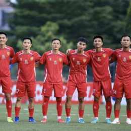 người chơi đội tuyển bóng đá quốc gia myanmar