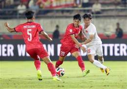 tính năng nổi bật bong da viet nam lao