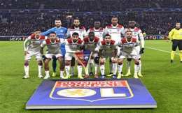 tính năng nổi bật đội bóng lyon đã giành bao nhiêu chức vô địch ligue 1 liên tiếp từ năm 2002 đến 2008?