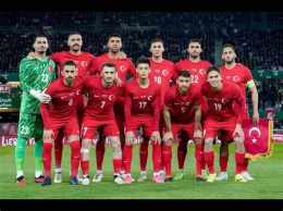 tính năng nổi bật đội hình đội tuyển bóng đá quốc gia românia gặp đội tuyển bóng đá quốc gia kosovo