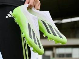 tính năng nổi bật giày adidas bóng đá