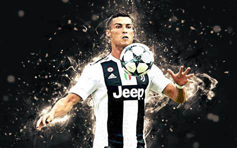 tính năng nổi bật ronaldo đá bóng